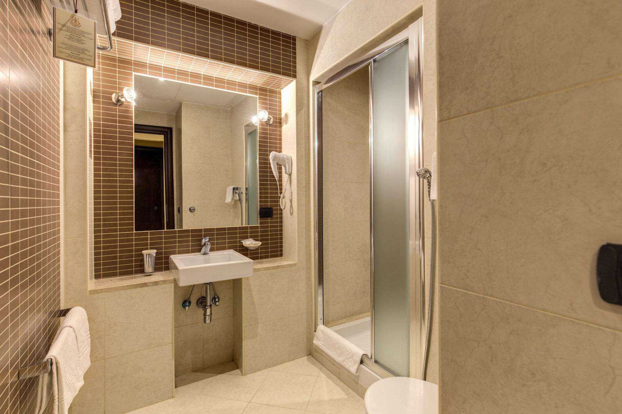 Hotel Everest Inn Рим Екстериор снимка