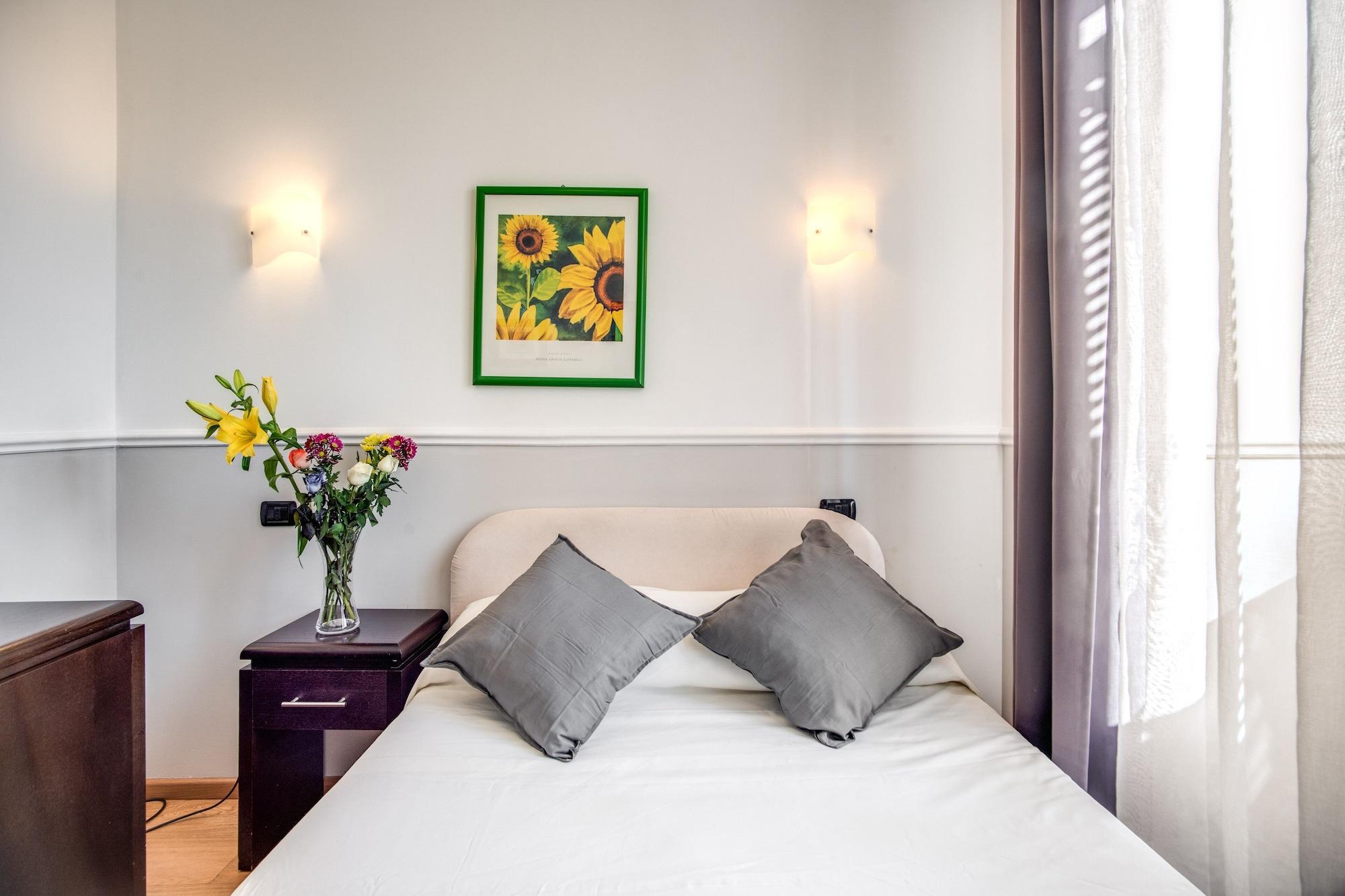 Hotel Everest Inn Рим Екстериор снимка