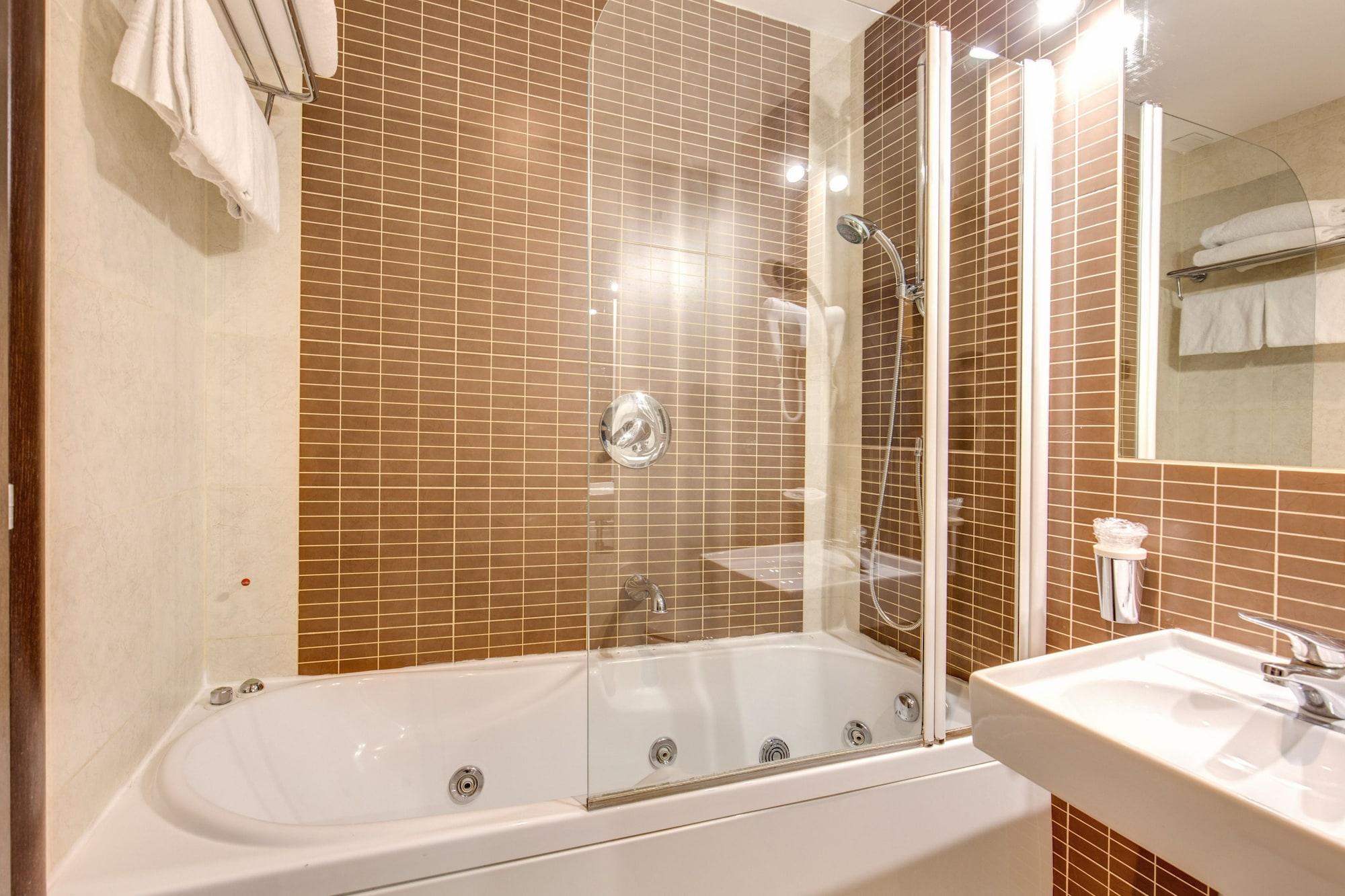 Hotel Everest Inn Рим Екстериор снимка